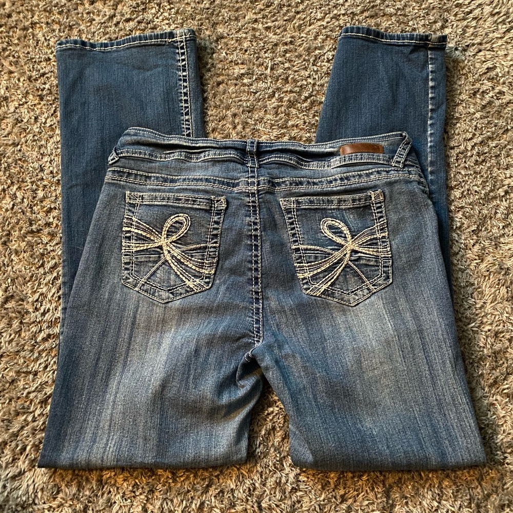 Juniors wallflower jeans